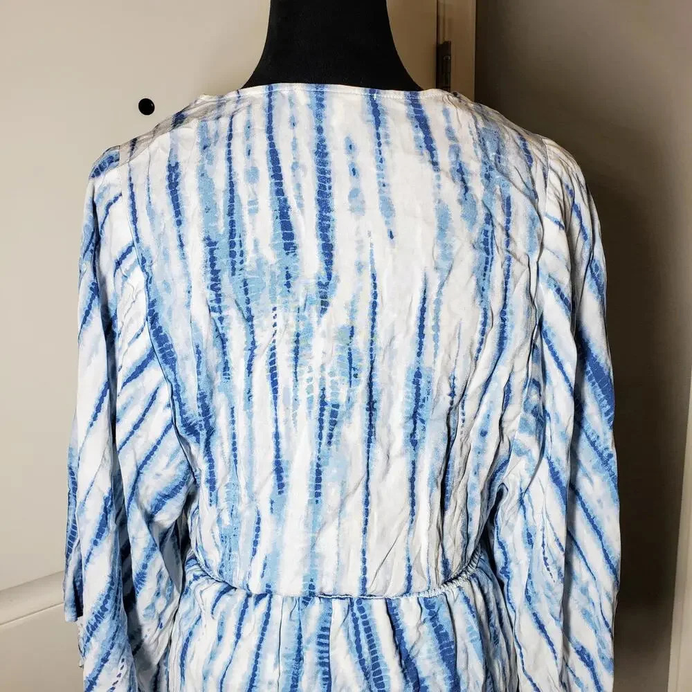 Le Lis Blue and White Tie-Dye Shorts Romper Women's Size Small NWOT - Picture 11 of 15